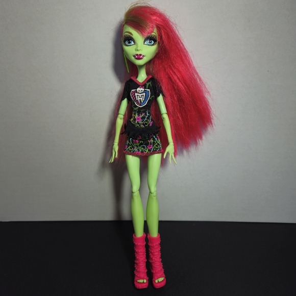 Mattel Other - Monster High Ghoul Spirit Venus McFlytrap Doll Toy Pink Hair